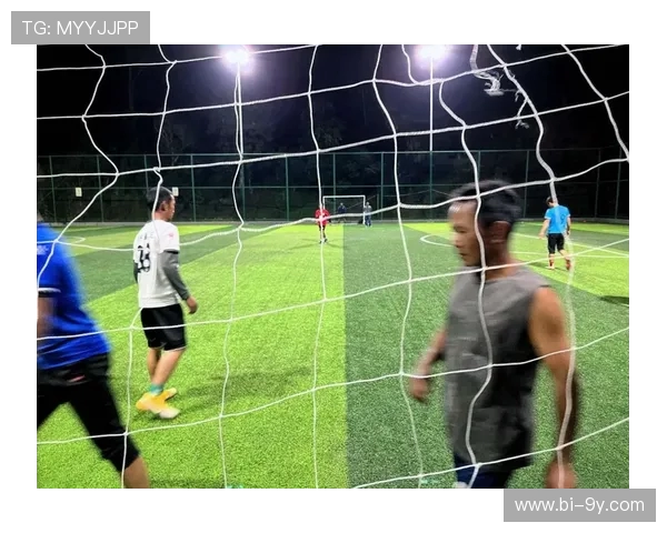 深入解析足球无边界规则的全方位图示指南与实战战术应用策略全面